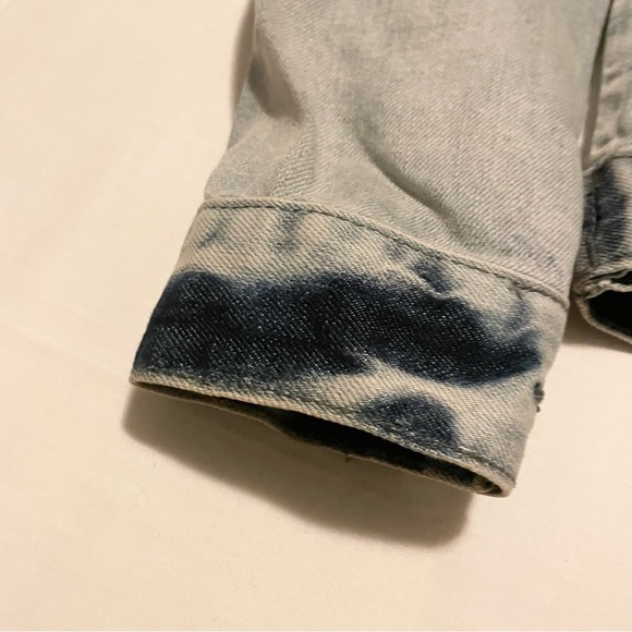 GUESS Women’s Denim Jean Jacket Size Small - Picture 14 of 16